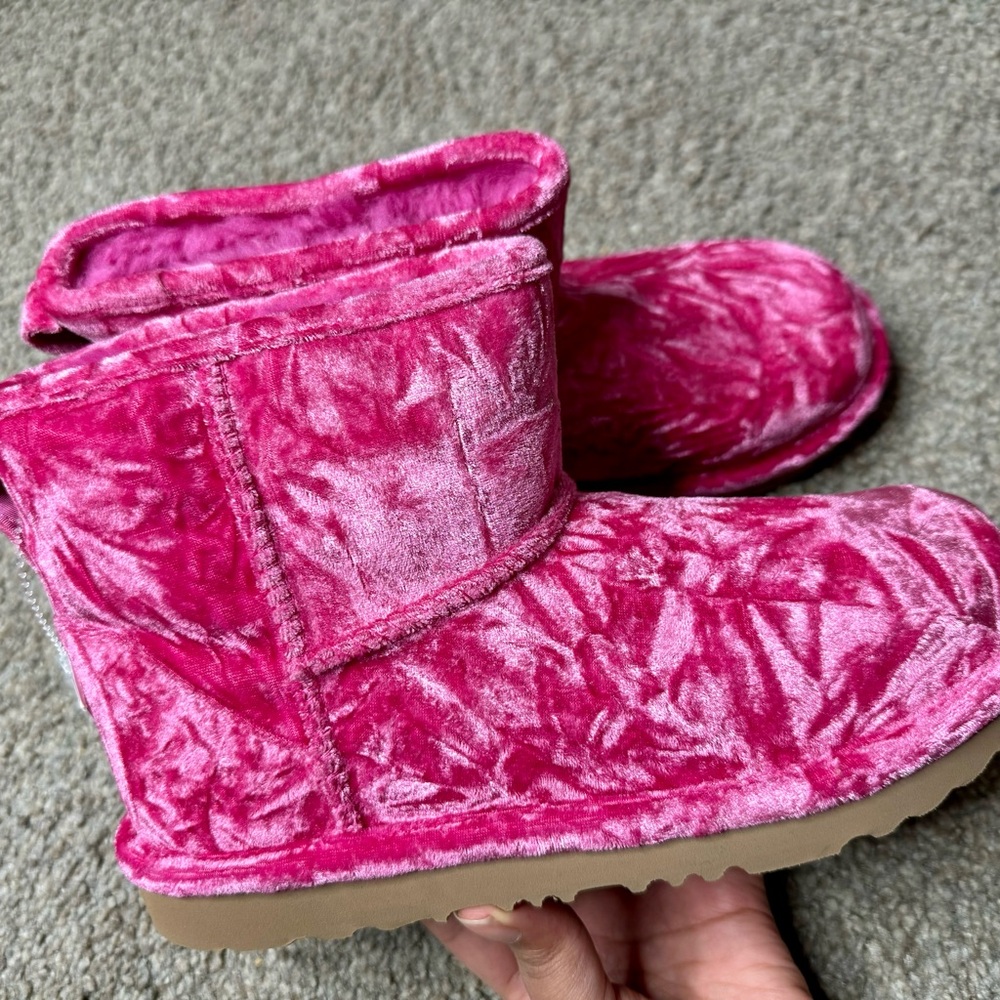Ugg Classic Mini ll Raspberry